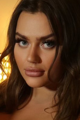 Milli George from LITTLEDICK